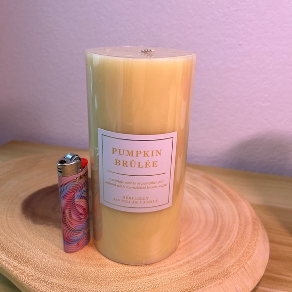 Debi Lilly Pumpkin Brûlée Pillar Candle - Picture 4 of 4